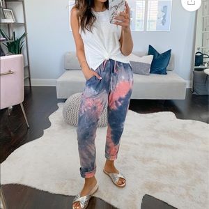 Amaryllis tie dye joggers